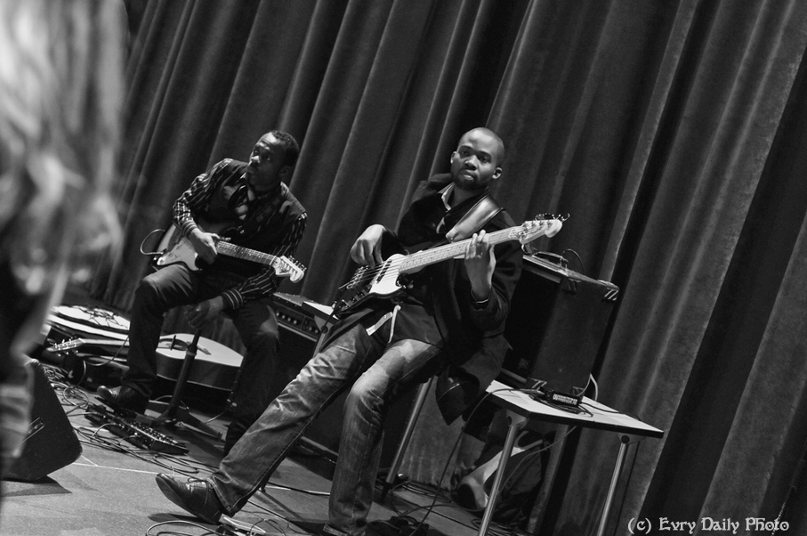 Evry Daily Photo - Telethon Evry 2010 - Concert Evry University Gospel - large - 5243981488.jpg